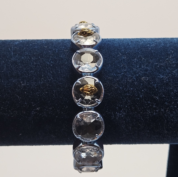 Kurt Geiger London Metallic Blue Eagle Head Earring and Cuff Set - Picture 9 of 9